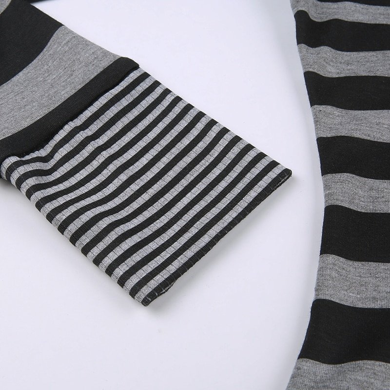 Y2k Striped V Neck Full Sleeve Shirt Y2k Striped V Neck Full Sleeve Shirt
