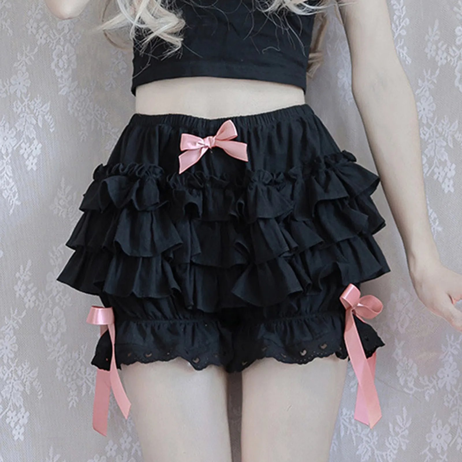 Bowknot Frilly Lace Ruffle Short