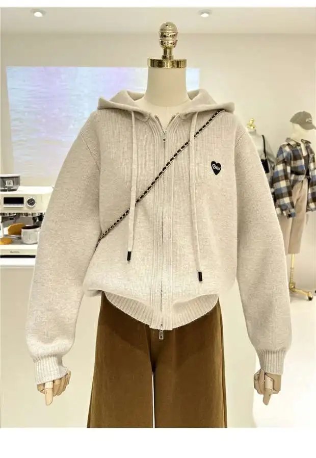 Embroidery Heart Hooded Knitted Cardigan Embroidery Heart Hooded Knitted Cardigan