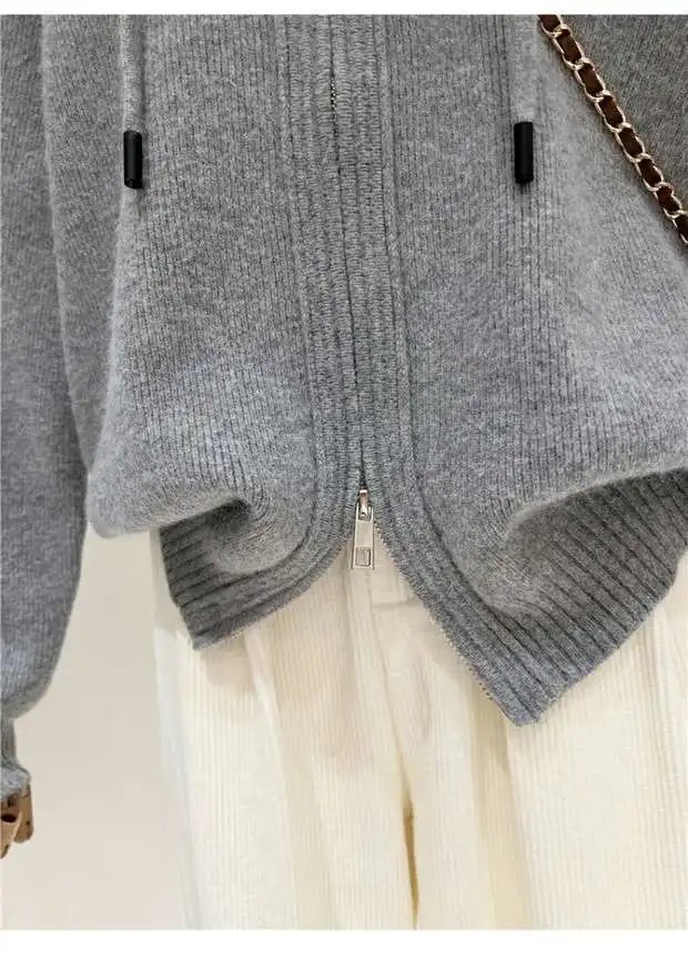 Embroidery Heart Hooded Knitted Cardigan Embroidery Heart Hooded Knitted Cardigan