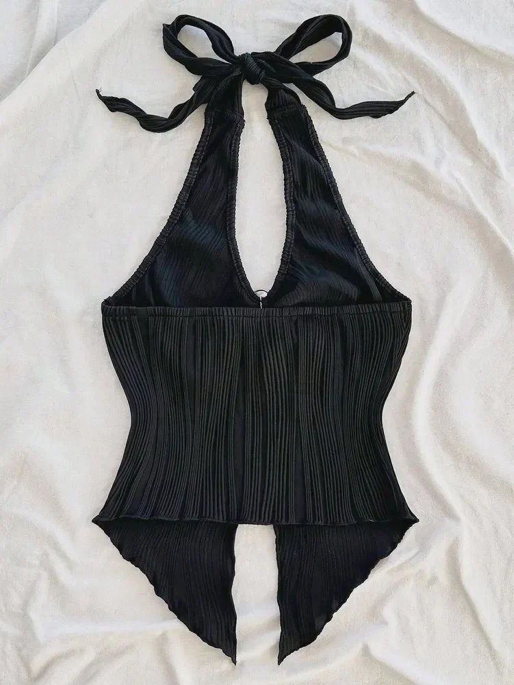 Y2K backless crop top Y2K backless crop top